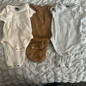 Old navy baby rompers